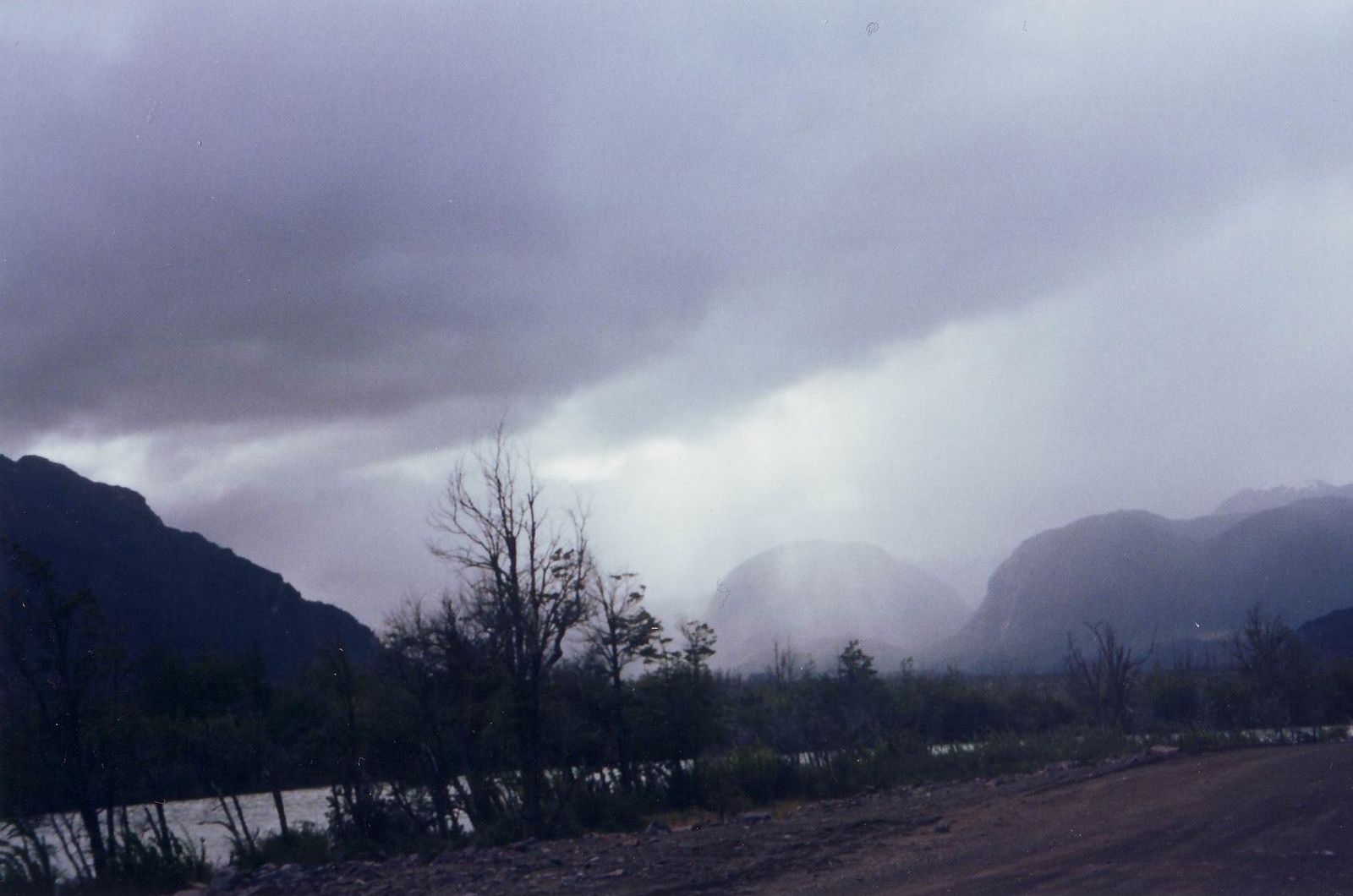 Tramo de la Carretera Austral cerca de Coyhaique, en la región de Aysén
